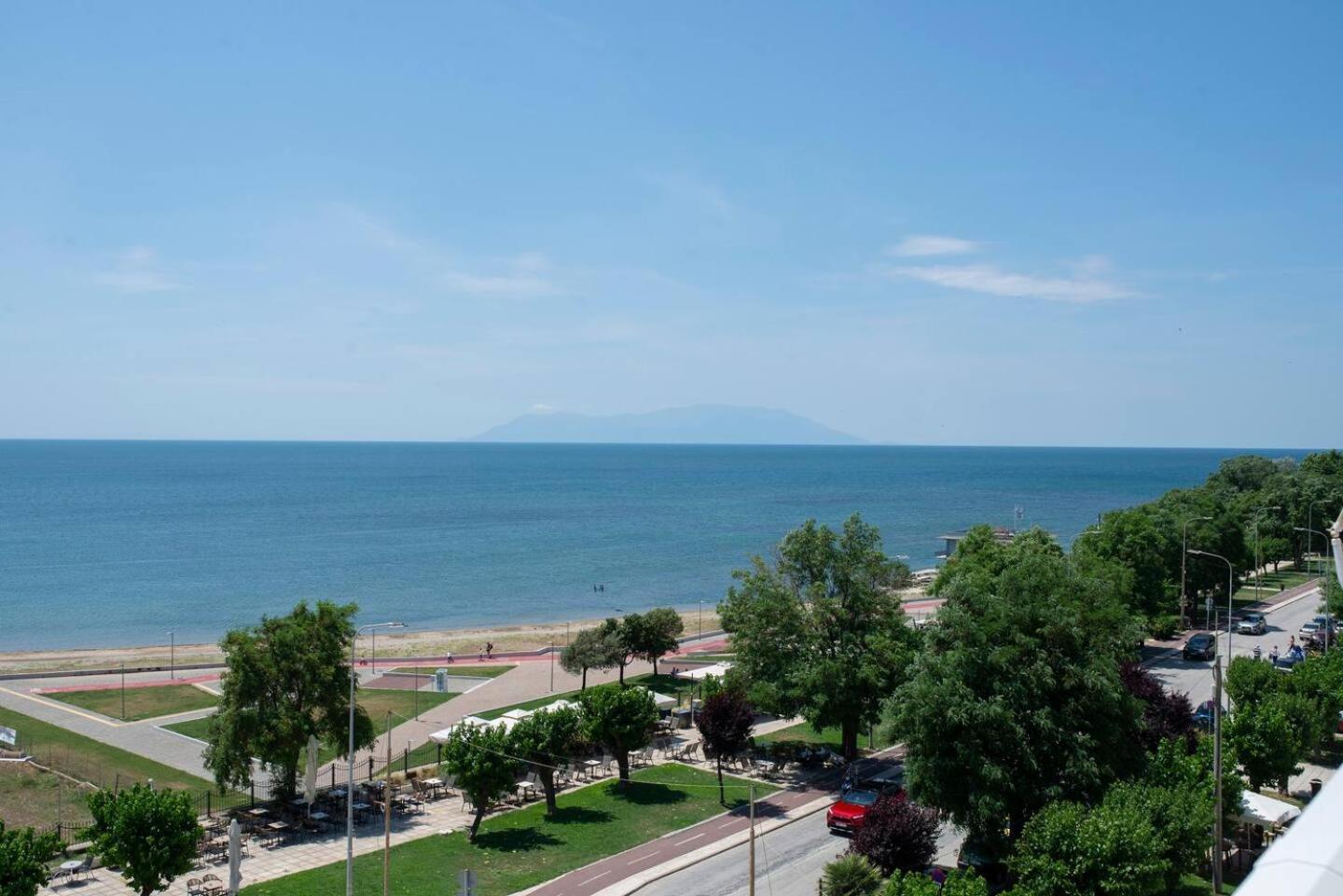 Lighthouse Apartments Александроуполис Экстерьер фото